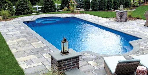 7 Things To Know About Fiberglass Pool Installation