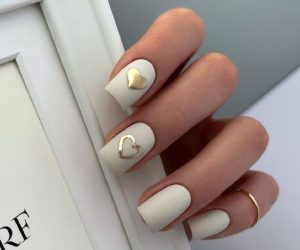 Heart of Gold Nails
