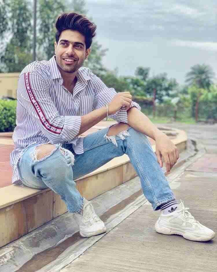 Guri Punjabi Singer Pics
