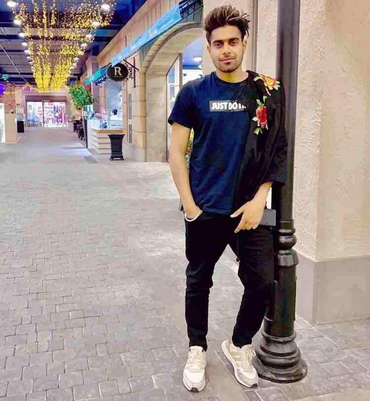 Guri Punjabi Singer Pics