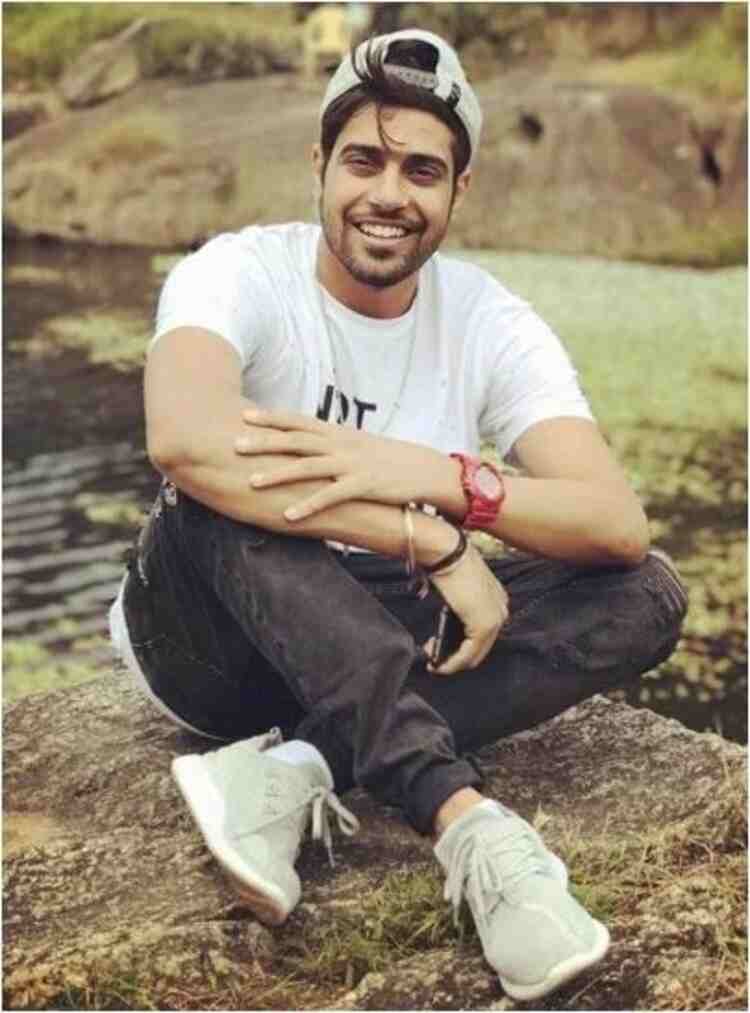 Guri Punjabi Singer Pics